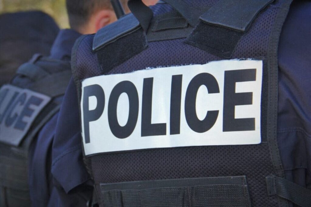 police 2 1024x682 1